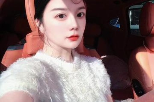 他被谢霆锋打成重伤发妻6次流产后离婚如今69岁现况如何？